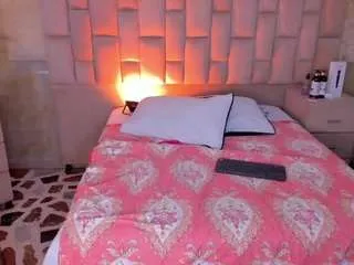 Freechat emmatorrees on CamSoda