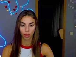 emmigreen from CamSoda