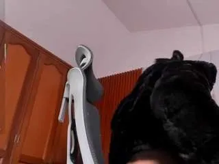 Offline emmiilyrosee on CamSoda