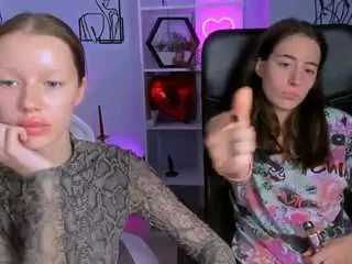 Freechat esma-shine on CamSoda