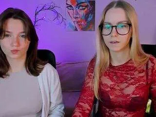 Freechat esma-shine on CamSoda