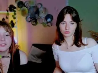 Freechat esma-shine on CamSoda