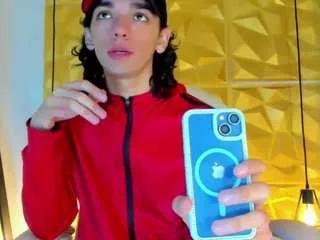 estebanisaza from CamSoda