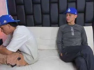 Offline flor-her01 on CamSoda