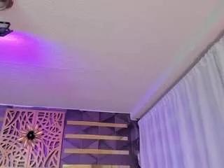 hanny-milf from CamSoda