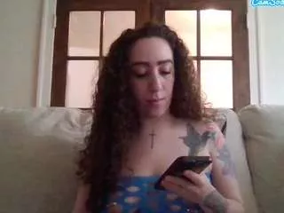 Offline hintofhoneyy on CamSoda