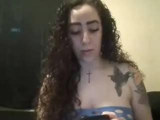 Offline hintofhoneyy on CamSoda