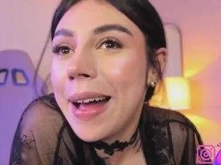 innanaa from CamSoda