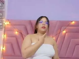 innocenthazel — teach me how to make my pussy squirt//PVT NO RULES/ AT GOAL 8 squirt all over// [33 tokens remaining]