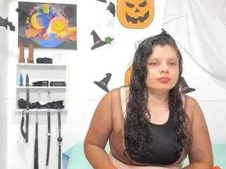 Offline issalatin on CamSoda