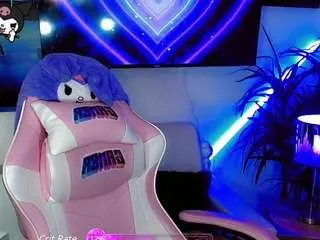 julia-lopez on CamSoda