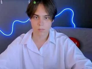 Offline karl-mans on CamSoda