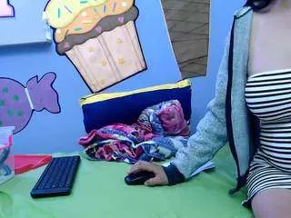 katty18love18 on CamSoda