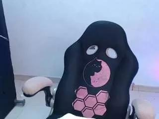 kellibrownie from CamSoda