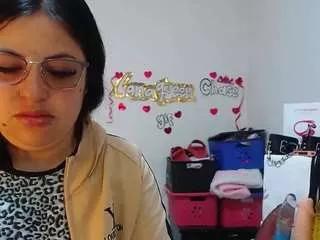lanaqueen69 from CamSoda