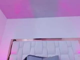 Freechat layla-golden on CamSoda