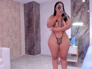 Freechat lenathompson on CamSoda