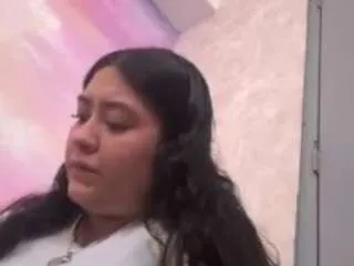 Offline leoniewinters on CamSoda