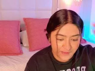 Offline leoniewinters on CamSoda