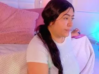 Offline leoniewinters on CamSoda