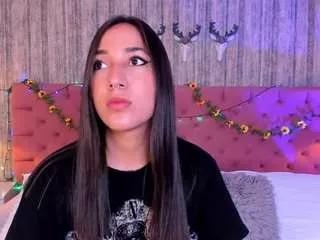 liiaturnner from CamSoda