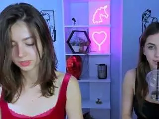 Offline lina-fox12 on CamSoda