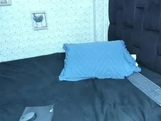 lisa-logan on CamSoda