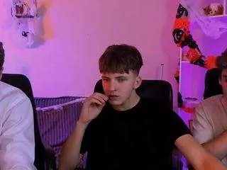 Offline lucas-long on CamSoda