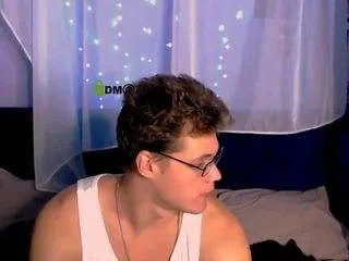 Offline lucas-long on CamSoda