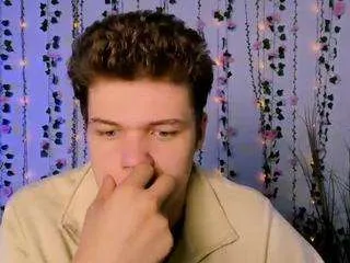 Offline lucas-long on CamSoda