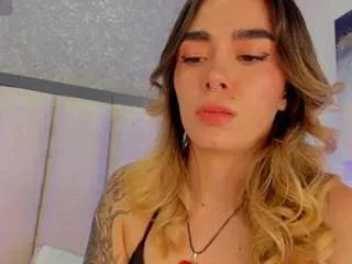 Offline lucy-vega on CamSoda