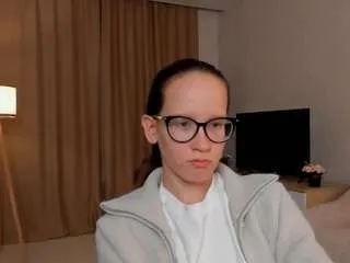 Offline lynettebails on CamSoda