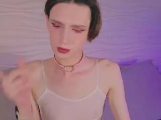 Offline madi-snow on CamSoda