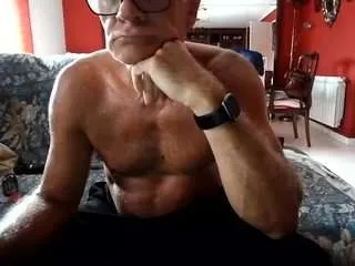 Offline maduroguapo33 on CamSoda