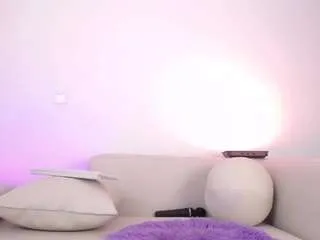 Freechat magic-varenka on CamSoda