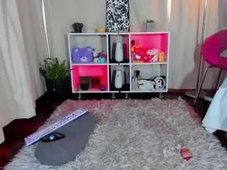 Offline manuvelez on CamSoda