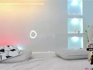 Offline martina-mayers on CamSoda