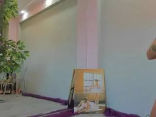 Offline maya-hellen on CamSoda