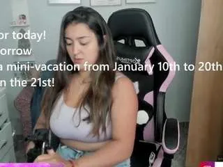 melaanyluckk on CamSoda