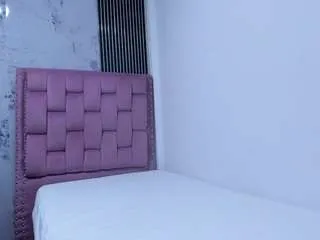 Offline mia-duarte-1 on CamSoda