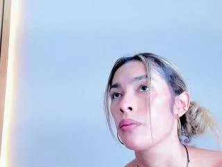 mia-reeves on CamSoda