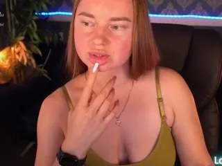 Freechat miaredfox on CamSoda