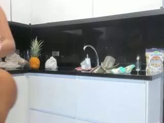 Freechat miawilddoll on CamSoda