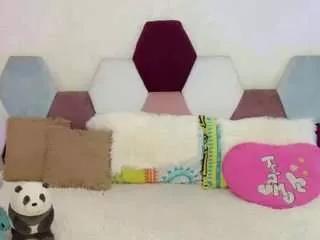 miss-adriana from CamSoda