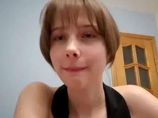 Freechat monserrategreubel on CamSoda