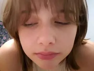 Freechat monserrategreubel on CamSoda