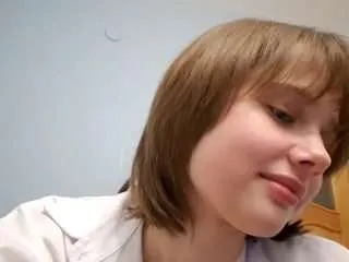 Freechat monserrategreubel on CamSoda