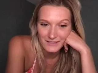 nancy-babe20 from CamSoda