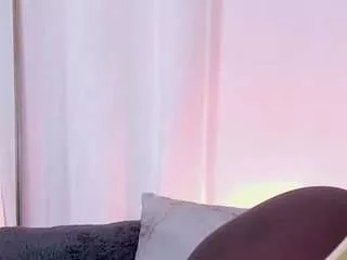 Offline naomiadams on CamSoda