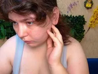 neonilalisova on CamSoda 